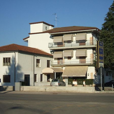 Hotel Ristorante Da Gianni Bovolone Luaran gambar