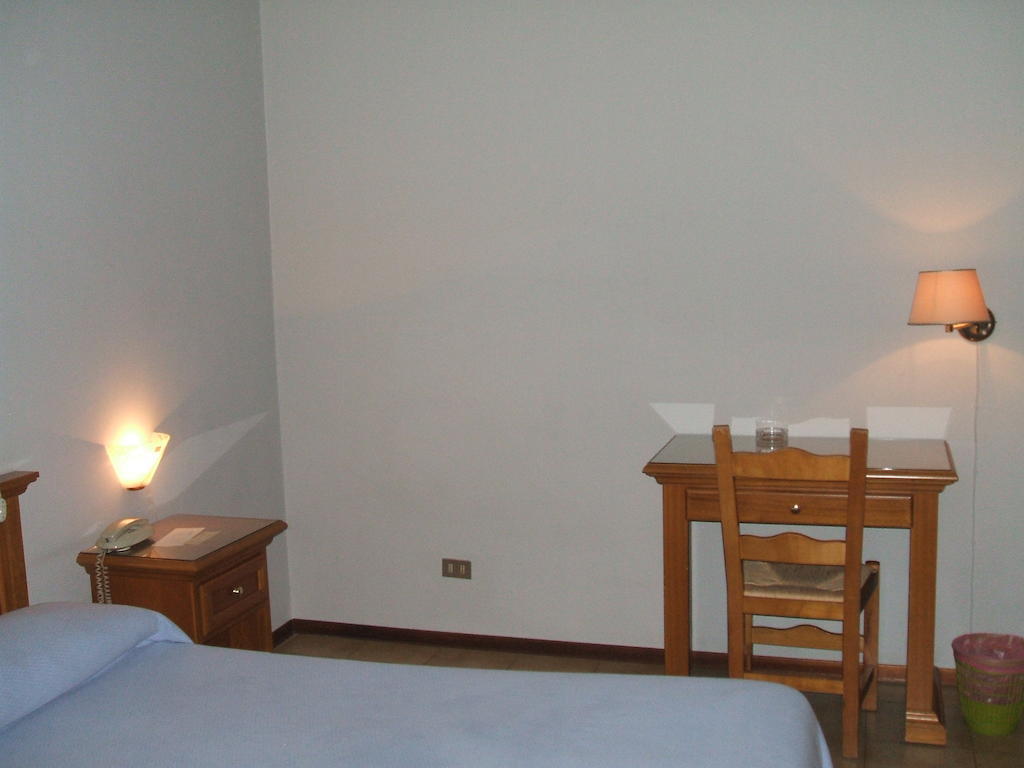 Hotel Ristorante Da Gianni Bovolone Bilik gambar